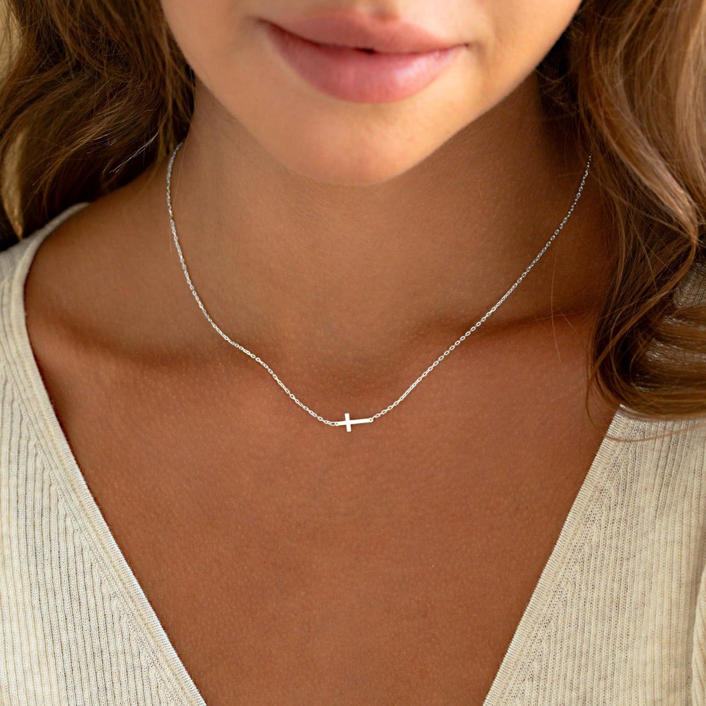Yatumery Delicado collar de cruz de oro para mujer, chapado en oro...