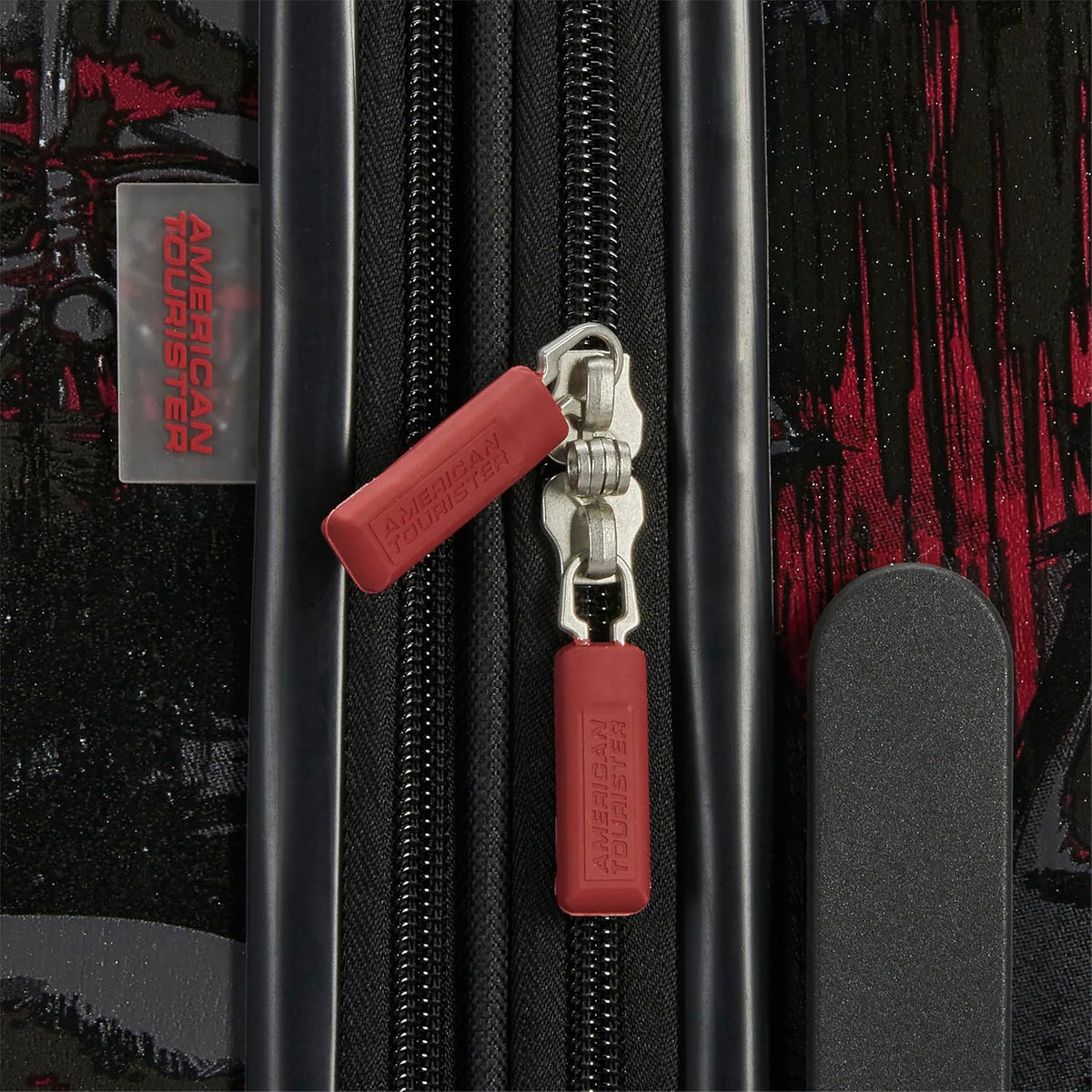 American Tourister, Darth Vader, De mano