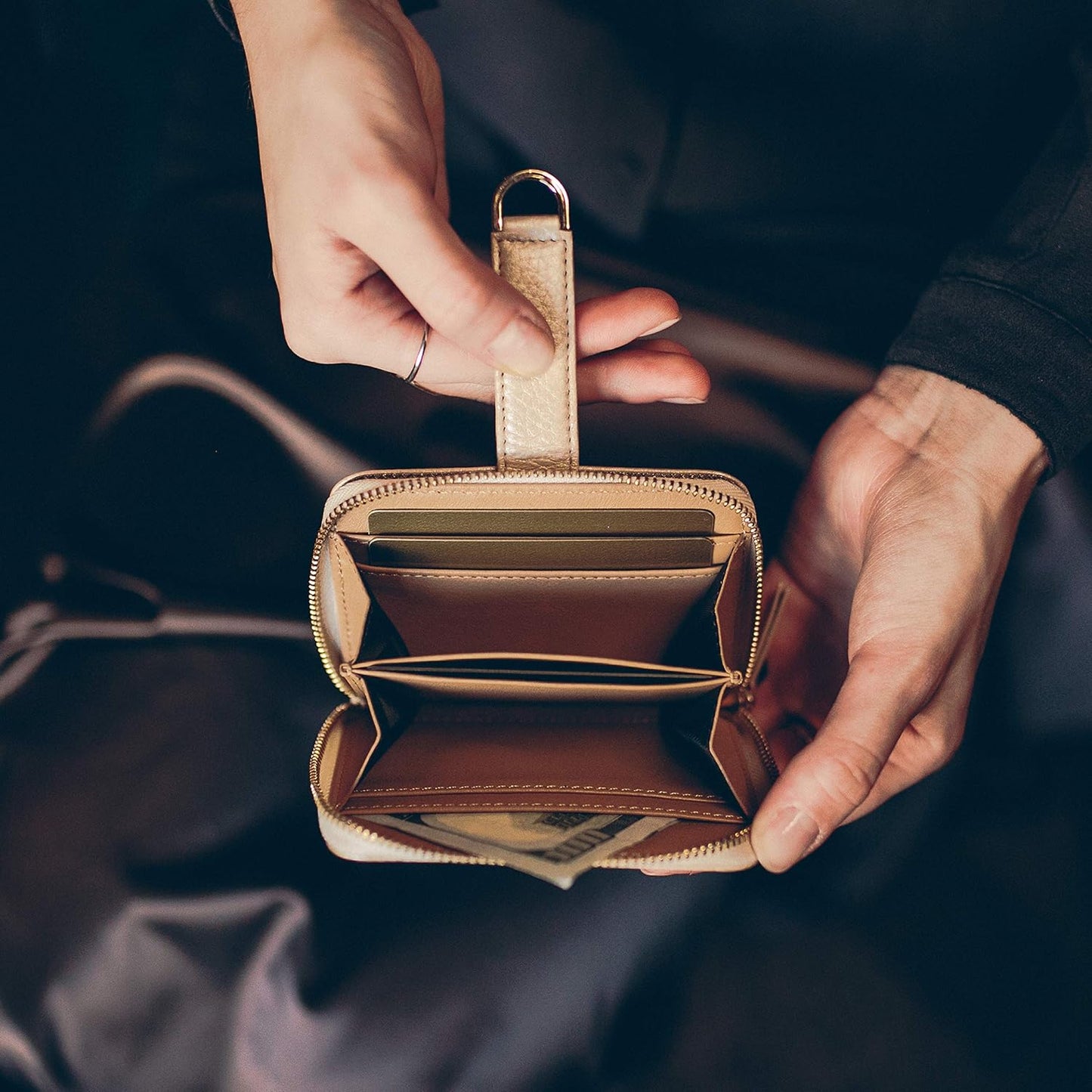 Vaultskin Cartera pequeña para mujer, tarjetero de cuero con bloque...