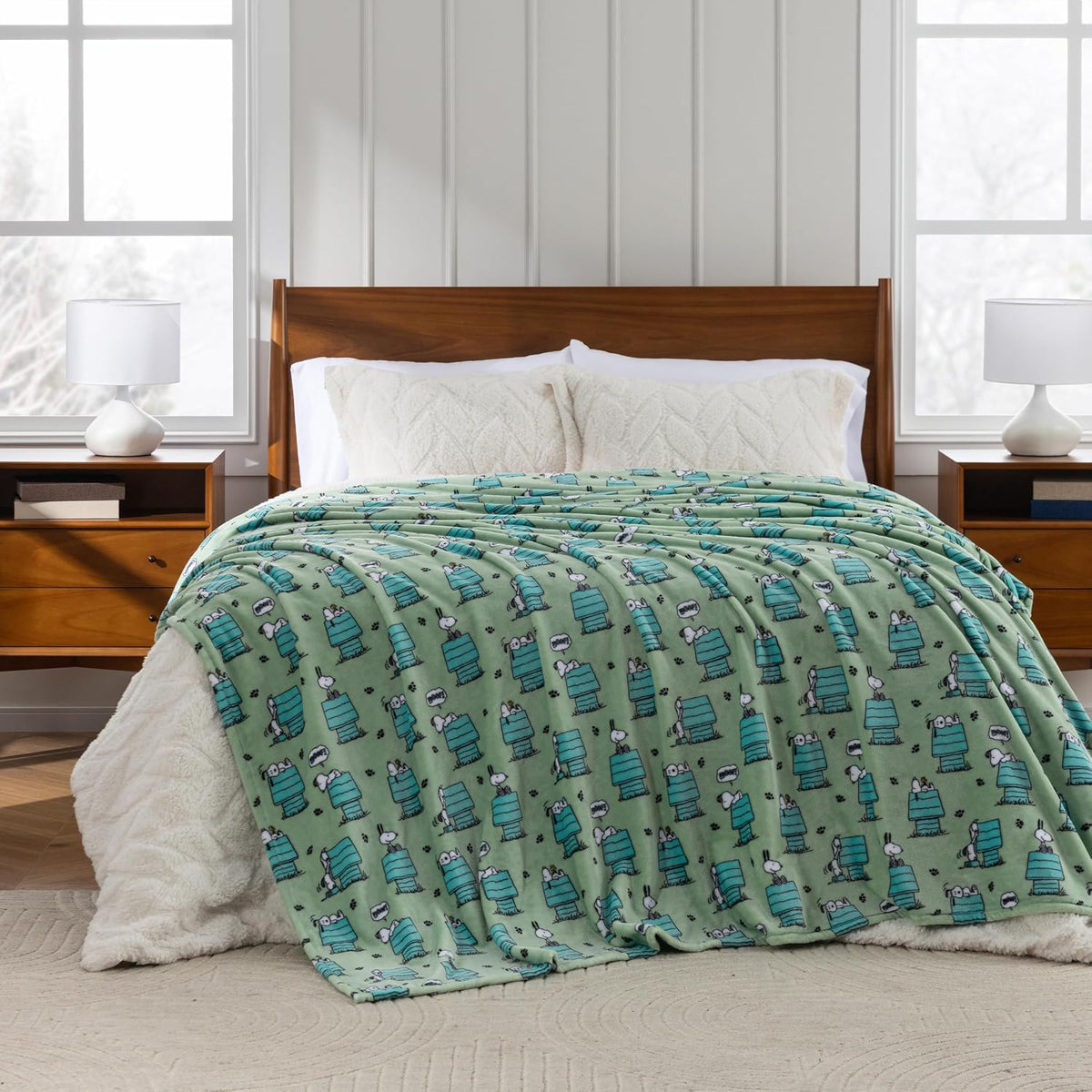 Berkshire Peanuts® VelvetLoft® - Manta de felpa de Snoopy con lindo...