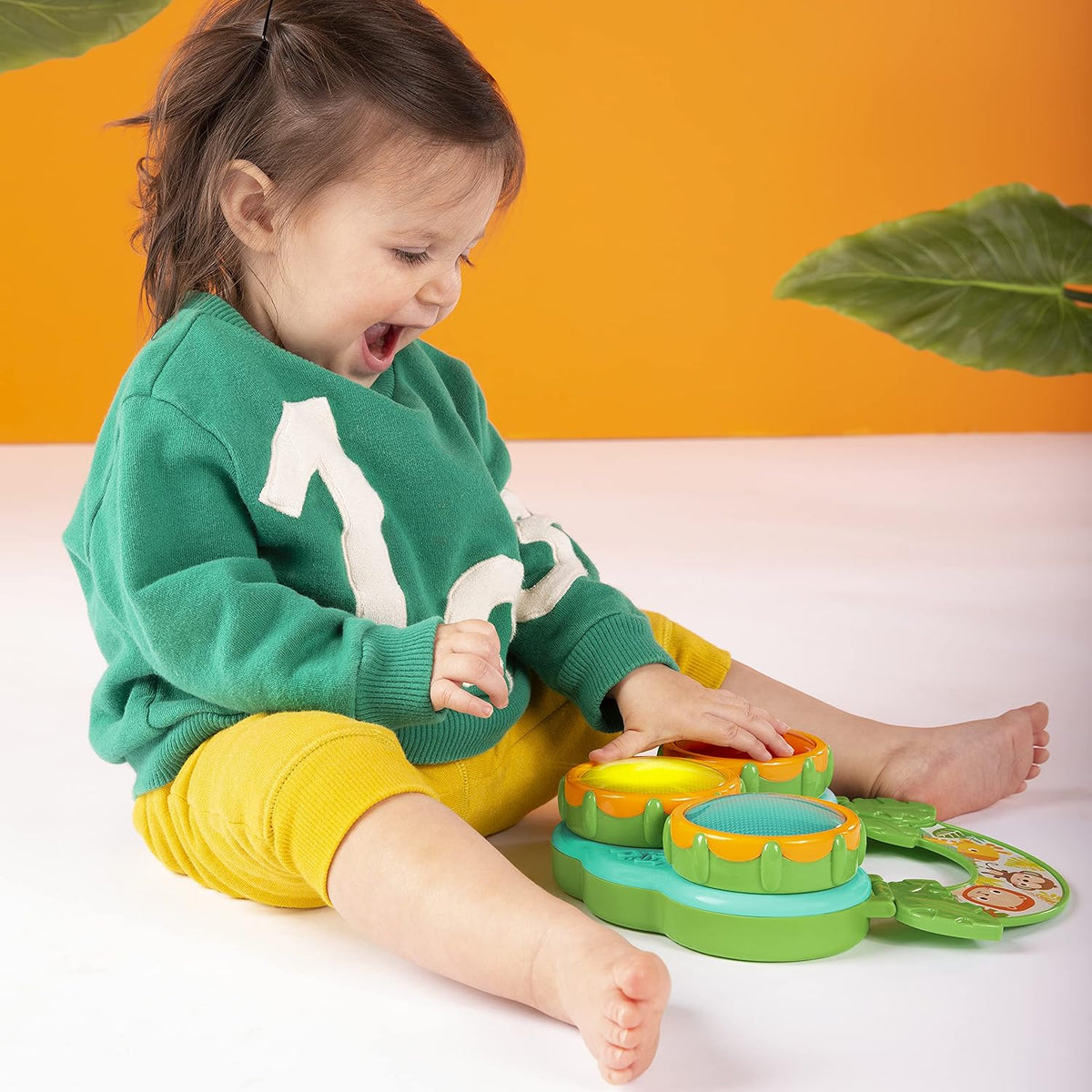 Bright Starts Safari Beats - Tambor musical de juguete con luces, a...