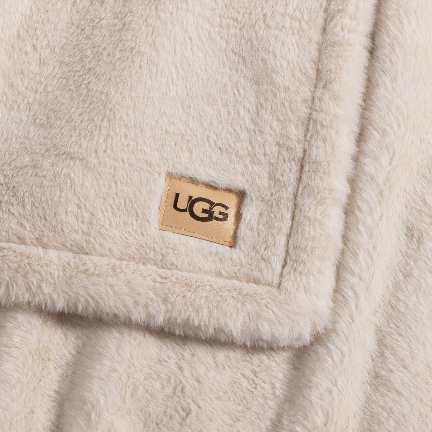 UGG Marcella - Manta para sofá, 50 x 70 pulgadas, color crema (aren...