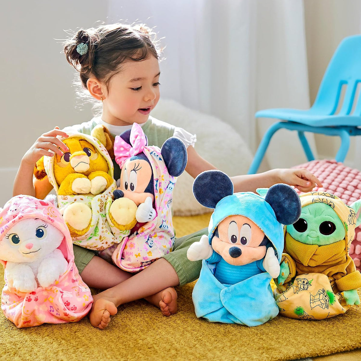 Disney Store Colección Unisex para Niños y Bebés: Peluche de Minnie...