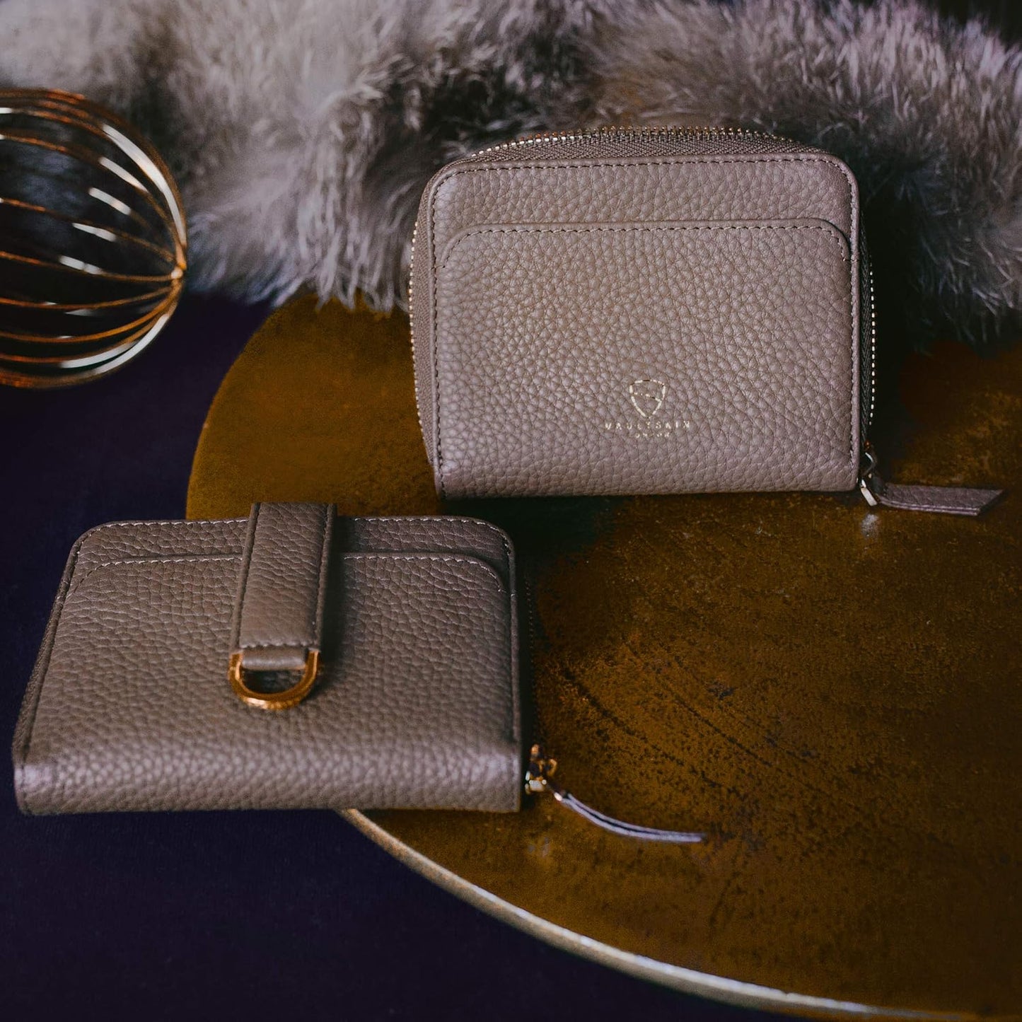 Vaultskin Cartera pequeña para mujer, tarjetero de cuero con bloque...