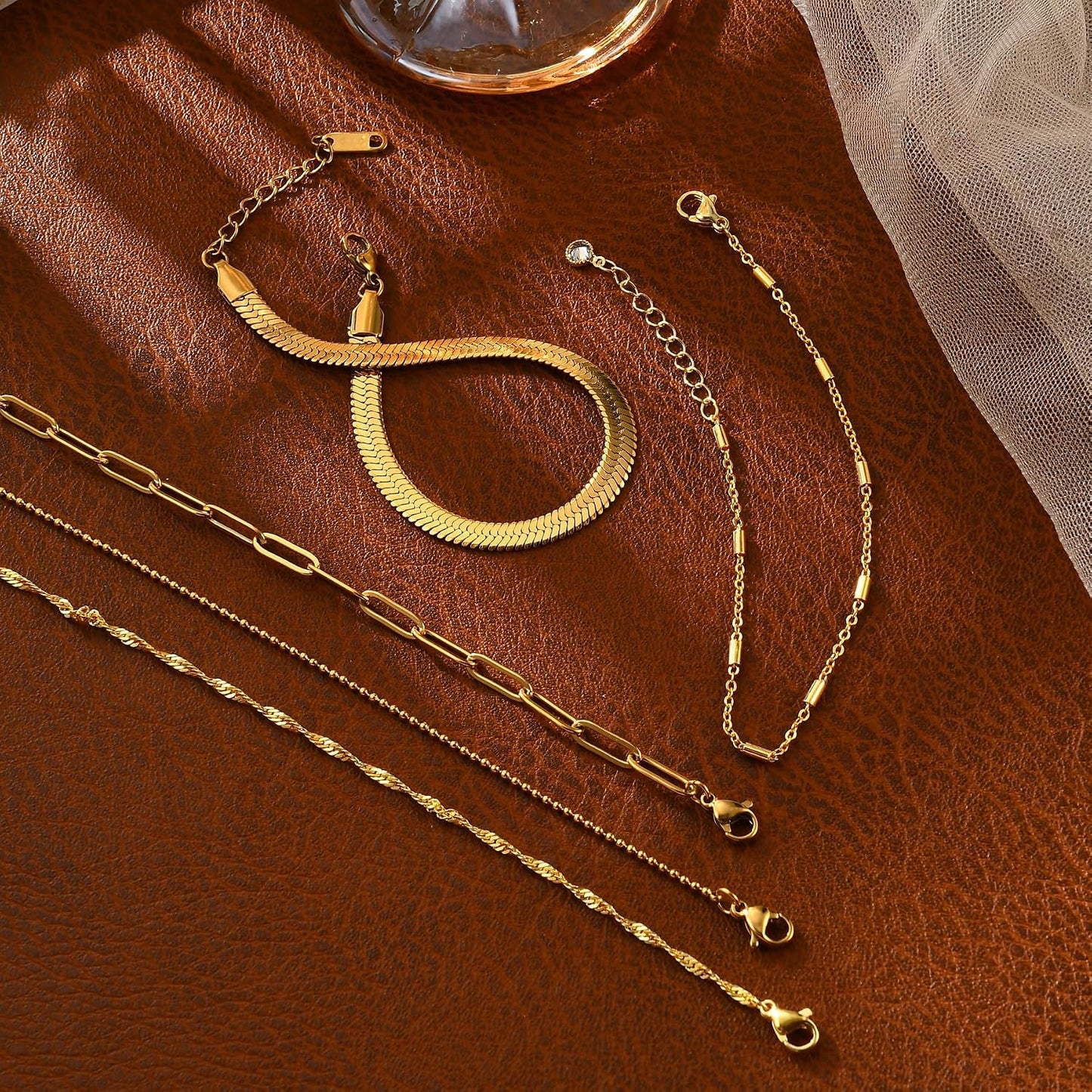 Striviio Pulseras de oro para mujer, chapado en oro de 14 quilates,...