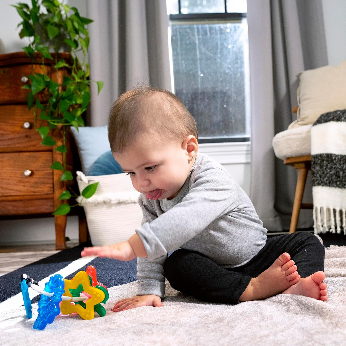 Baby Einstein Ocean Explorers Sea of Sensory - Juguete mordedor sen...
