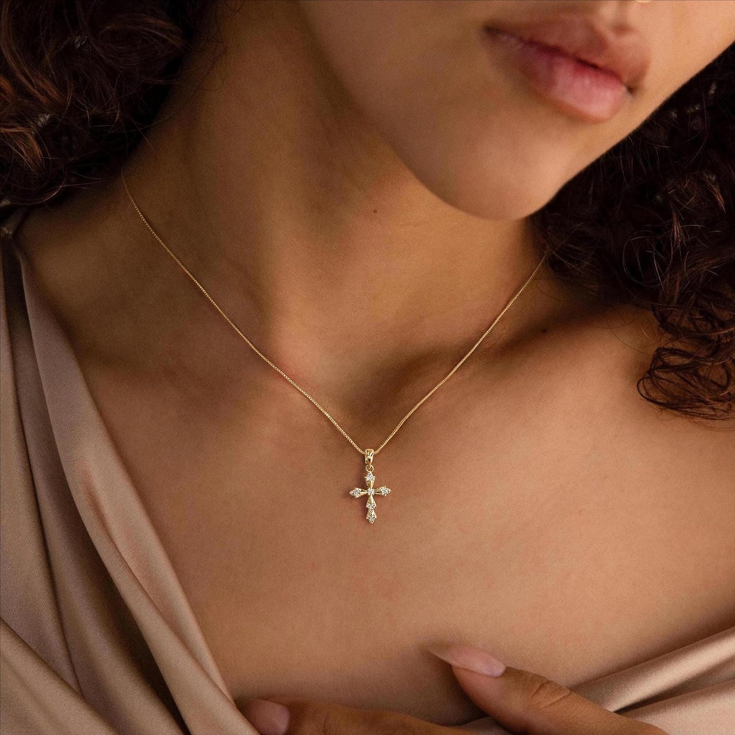 Collar de cruz para mujer, collar de doble cruz chapada en oro de 1...