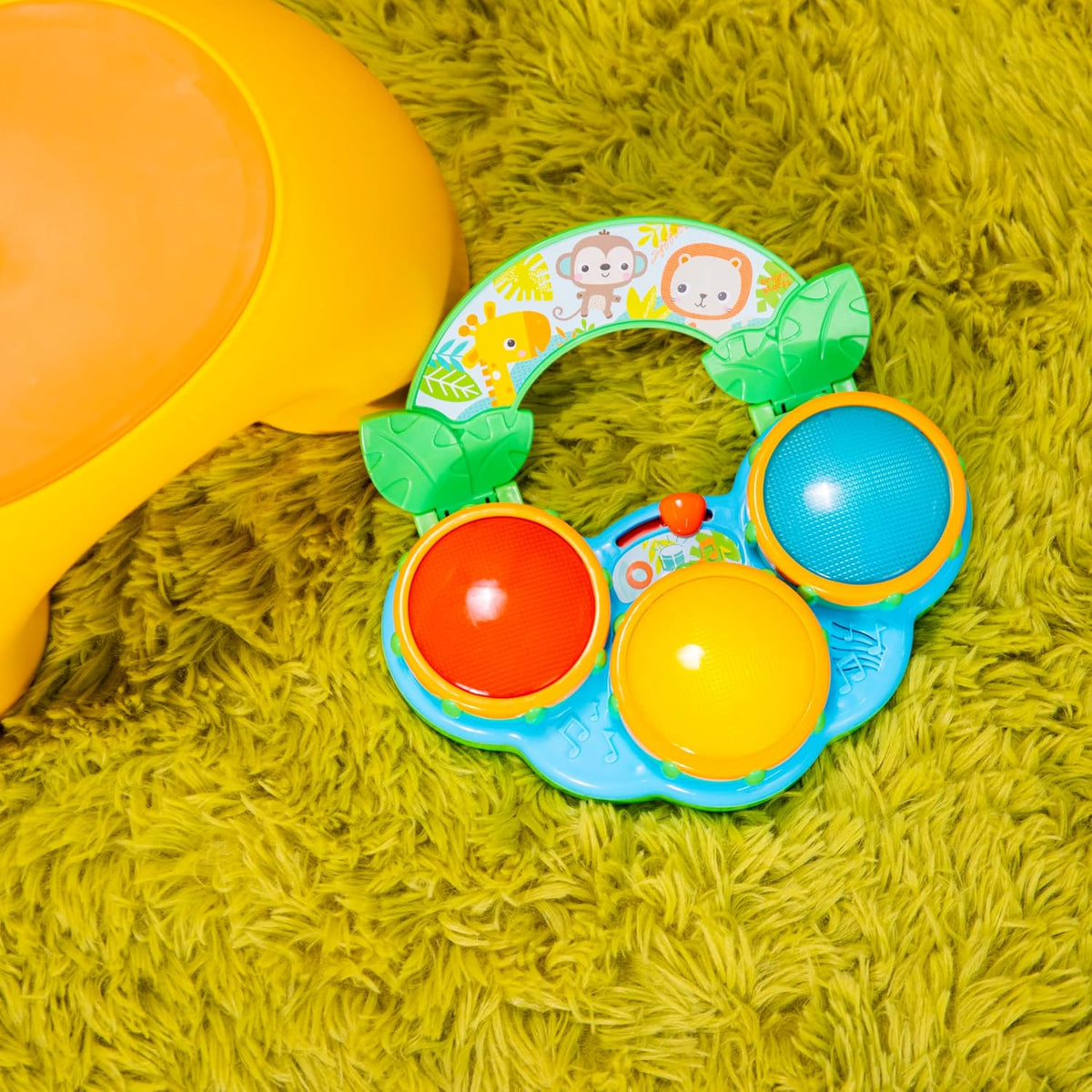 Bright Starts Safari Beats - Tambor musical de juguete con luces, a...