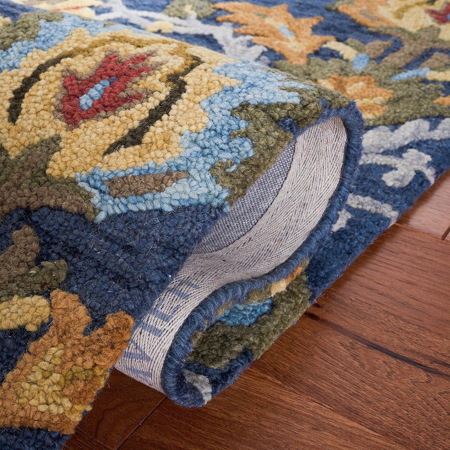 SAFAVIEH Blossom Collection BLM402A - Alfombra de lana premium hech...