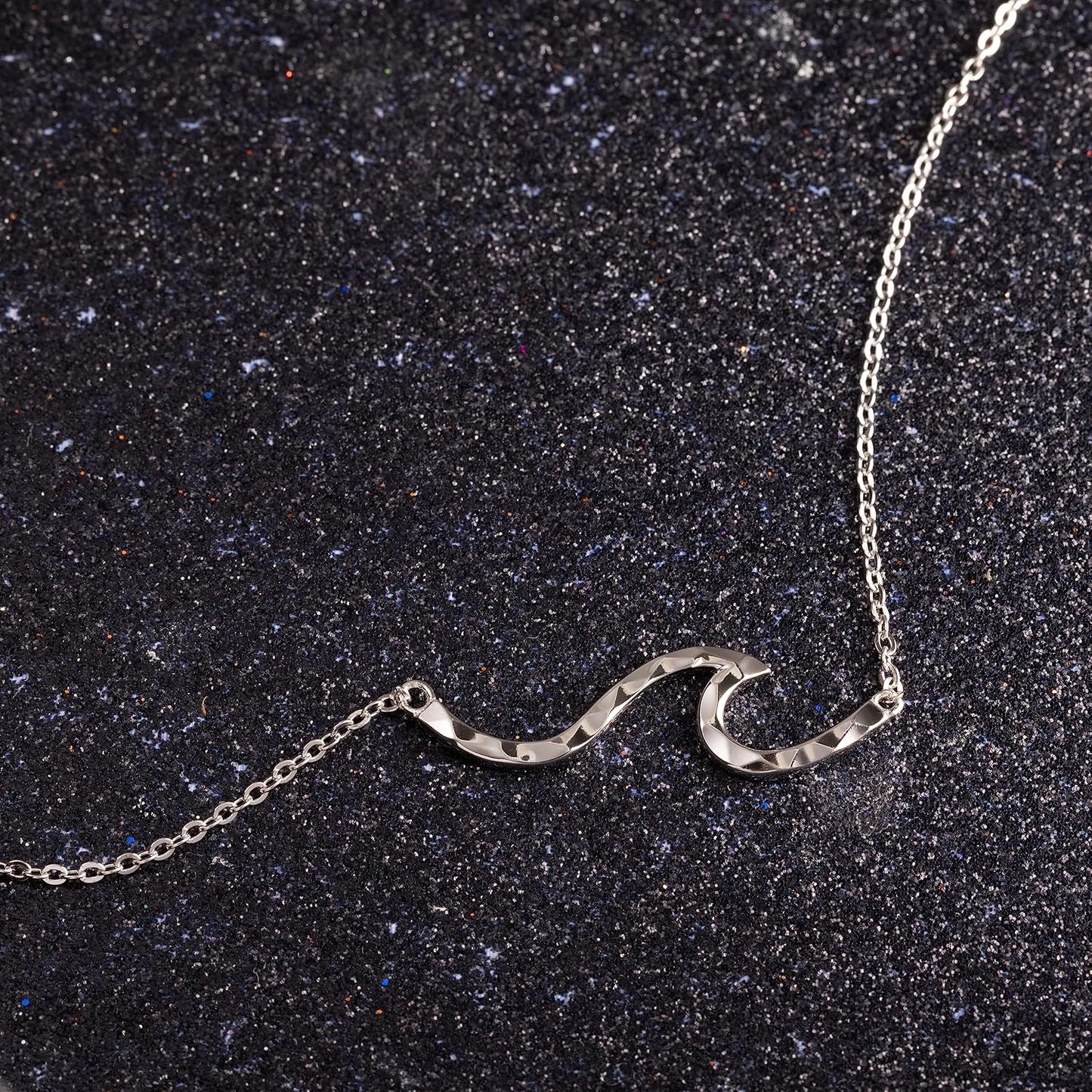 Collar con dije de plata de ley 925 con cadena de eslabones ajustab...
