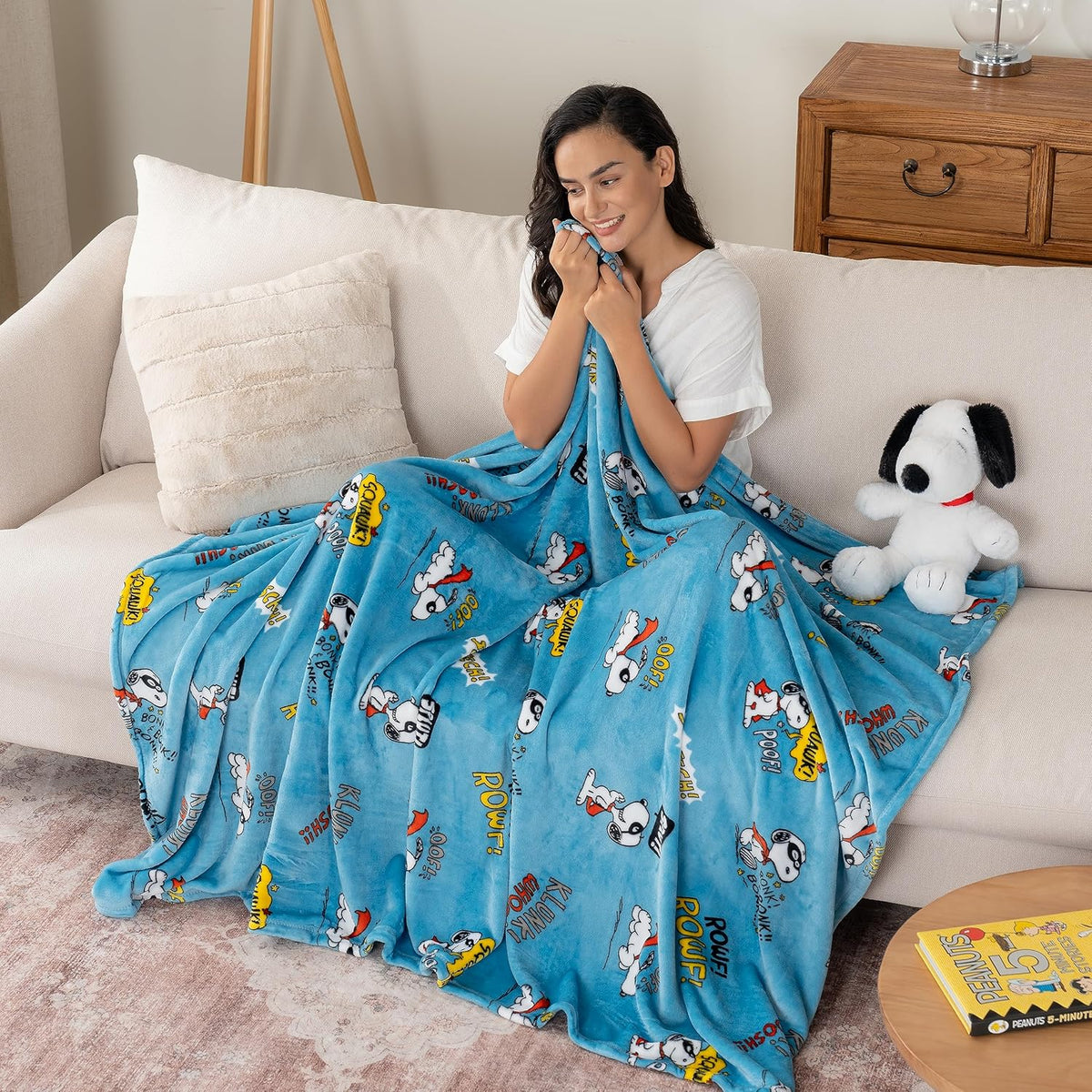 Berkshire Blanket Peanuts® VelvetLoft® Manta de Felpa con Personaje...