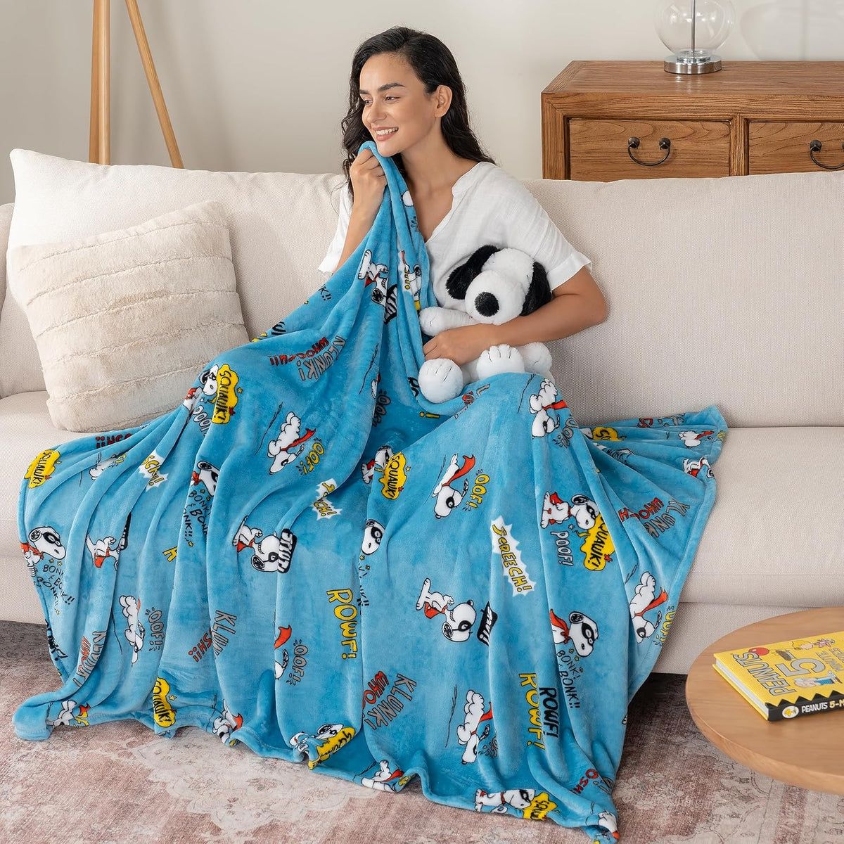 Berkshire Blanket Peanuts® VelvetLoft® Manta de Felpa con Personaje...