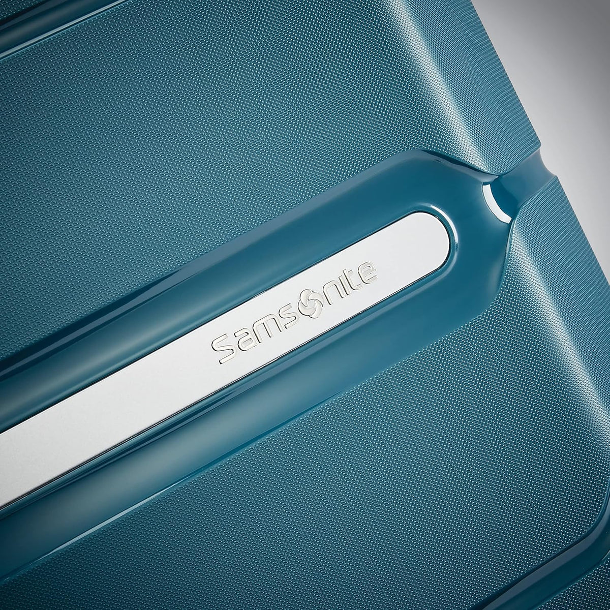 Samsonite Freeform, maleta rígida expandible con ruedas giratorias...